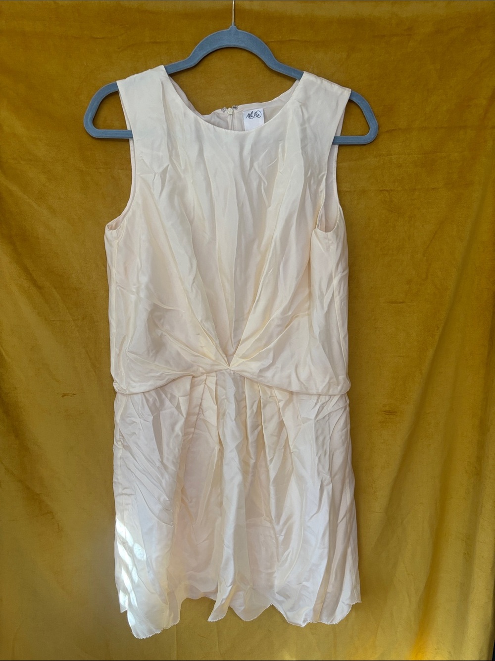 Ali Ro Ivory/Cream Sleeveless Twist-Front Silk Mini Dress EUC 4